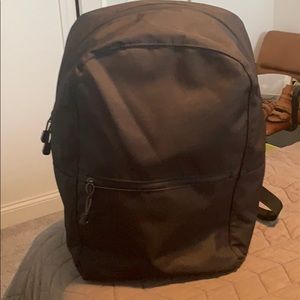 Lo & Sons Hanover backpack